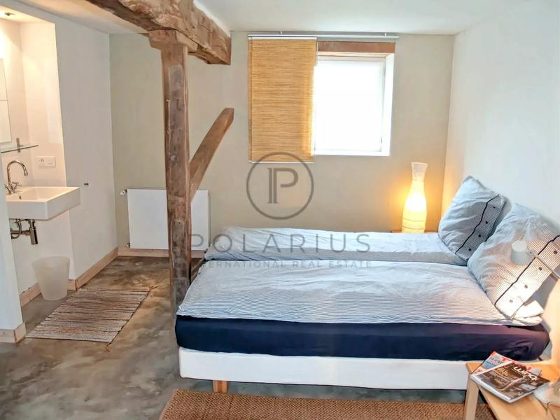 Villa - 253 m² - 8 pièces