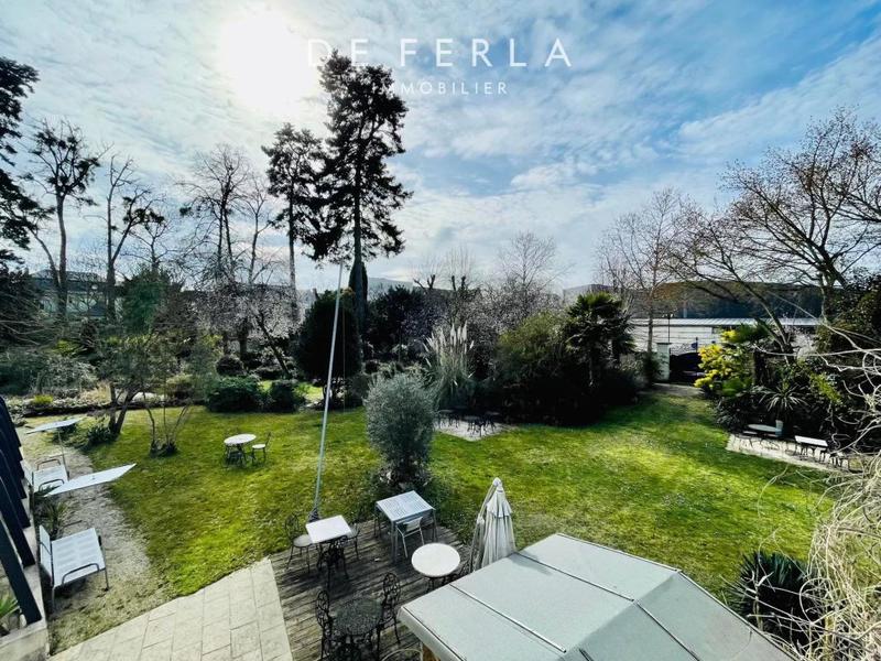 Appartement - 25 pièces