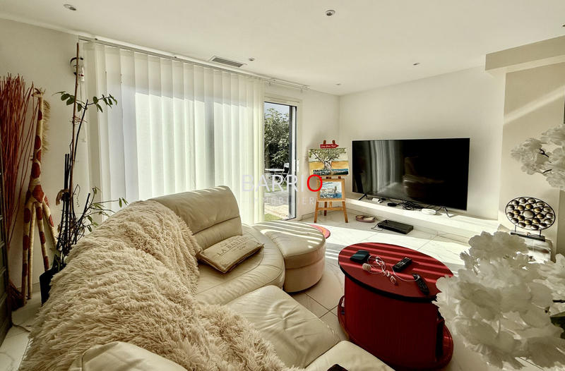 Maison - 97 m² - 3 pièces