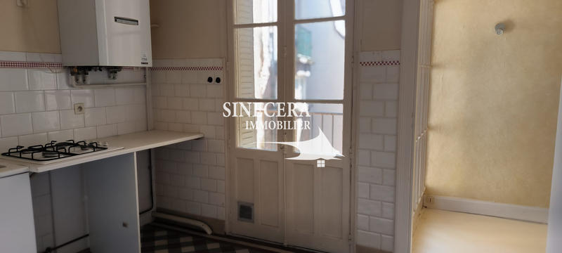 Appartement - 210 m² - 3 pièces