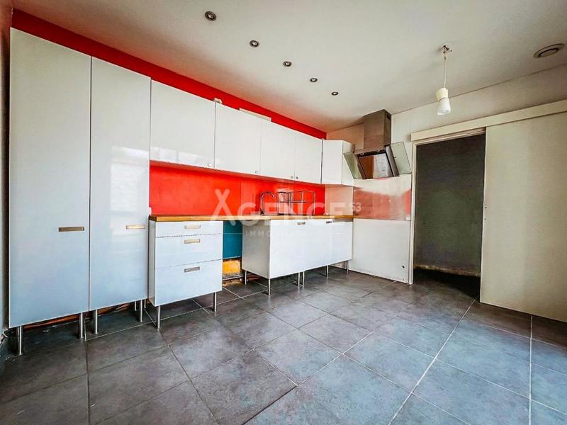 Maison - 183 m² - 6 pièces