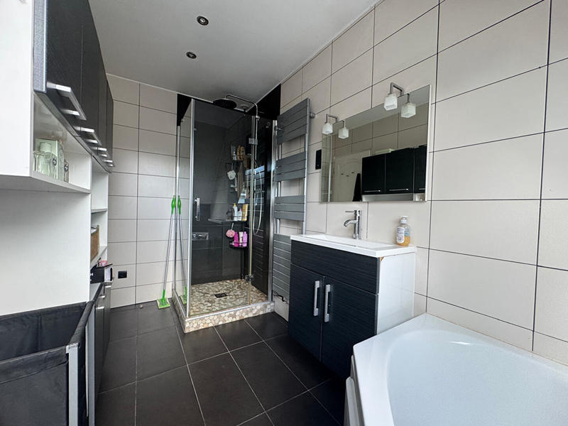 Maison - 130 m² - 4 pièces