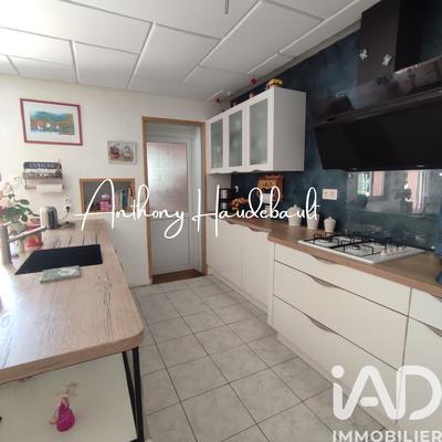 Maison - 181 m² - 8 pièces