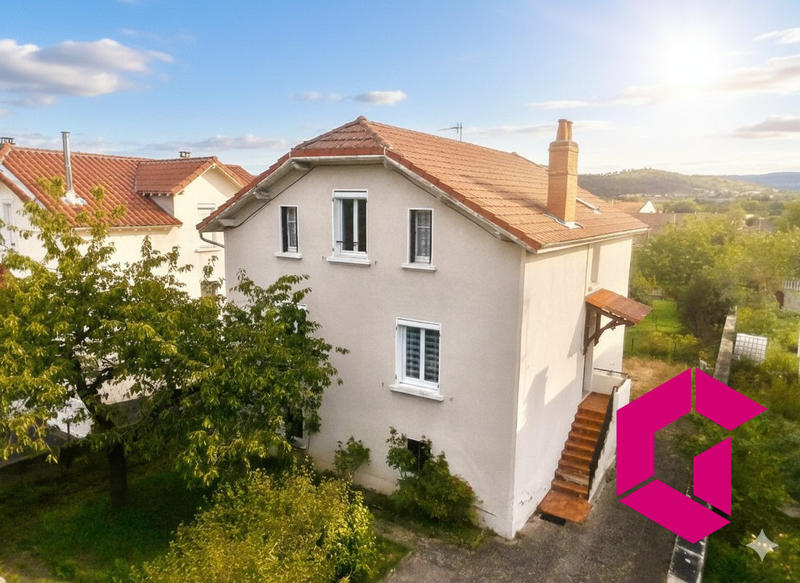 Maison - 147 m² - 11 pièces