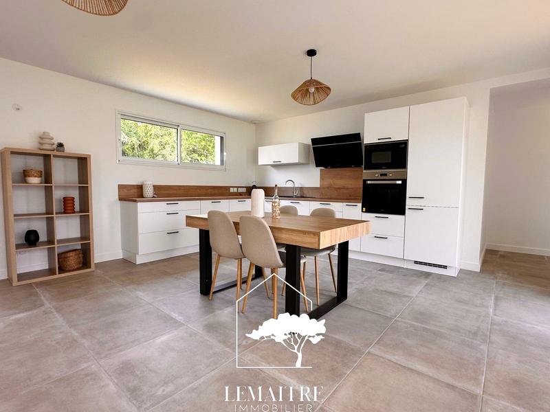 Maison - 136 m² - 5 pièces