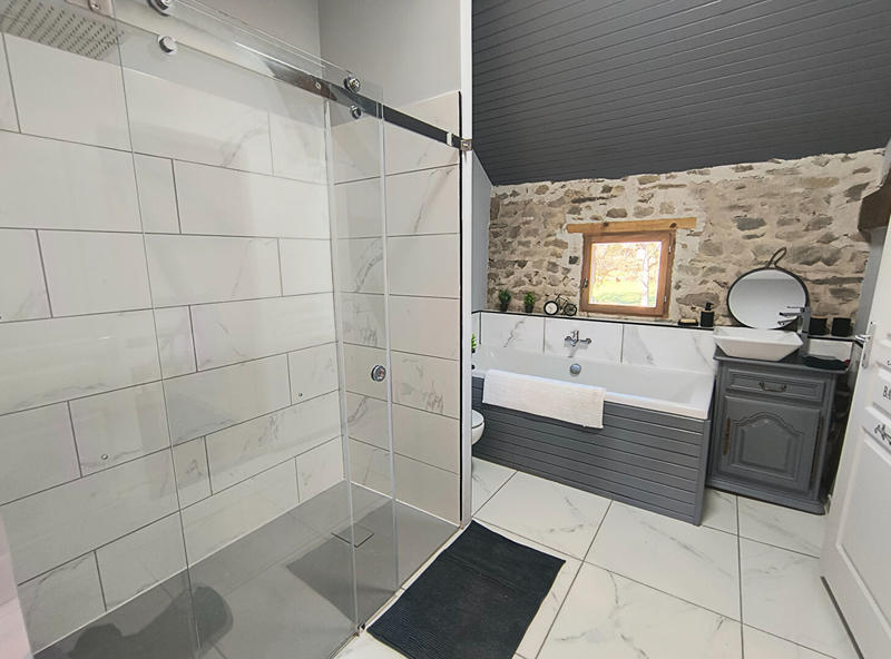 Maison - 203 m² - 8 pièces