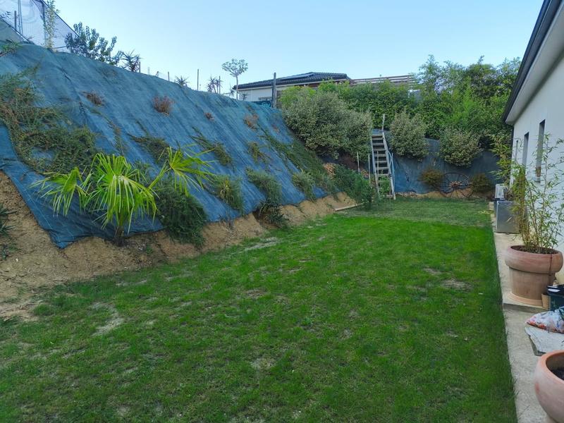 Maison - 97 m² - 4 pièces