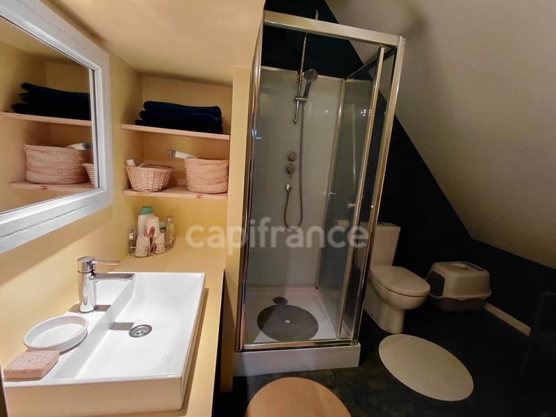 Maison - 270 m² - 7 pièces