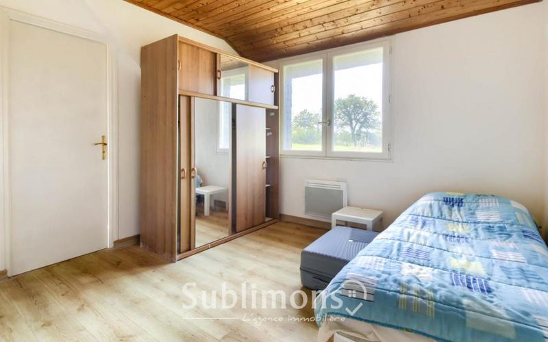 Maison traditionnelle - 140 m² - 7 pièces