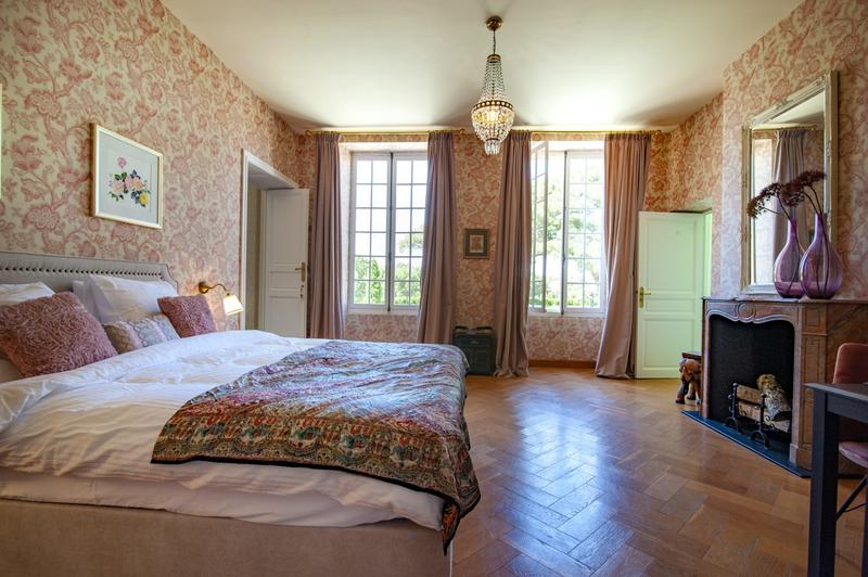 Maison - 655 m² - 20 pièces