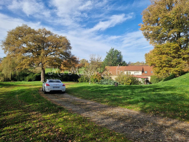 Moulin - 166 m² - 1 pièce