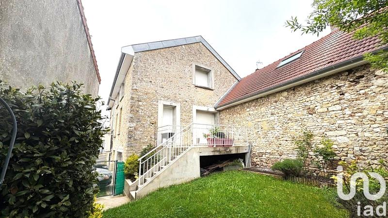 Maison de village - 250 m² - 7 pièces