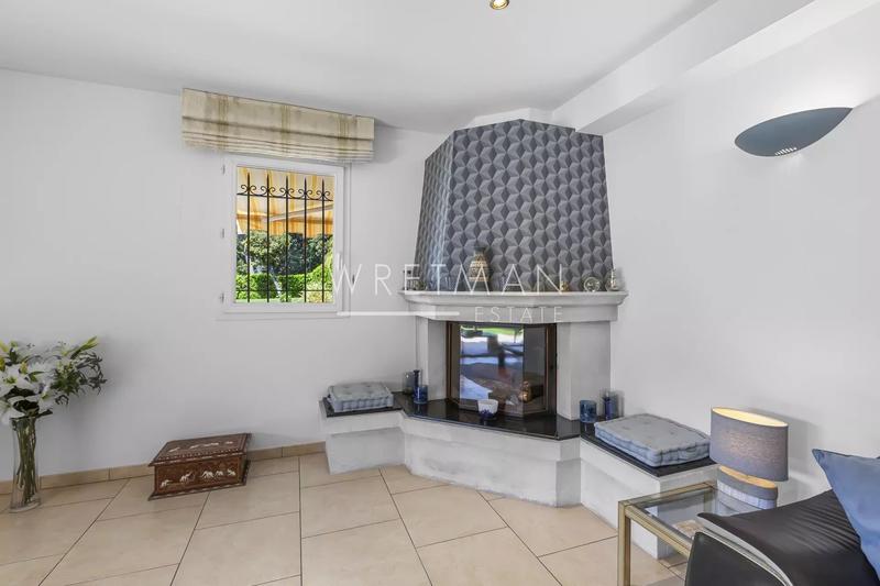 Maison - 185 m² - 7 pièces