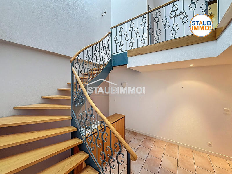 Maison - 287 m² - 8 pièces