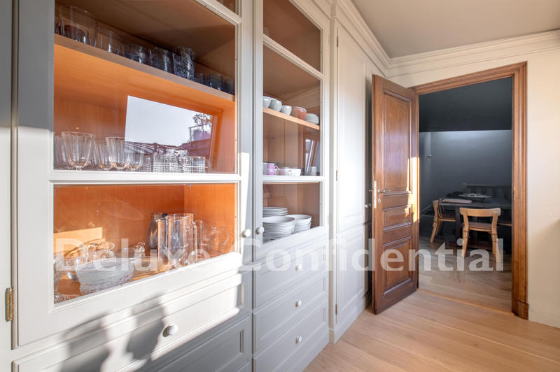 Appartement - 124 m² - 6 pièces