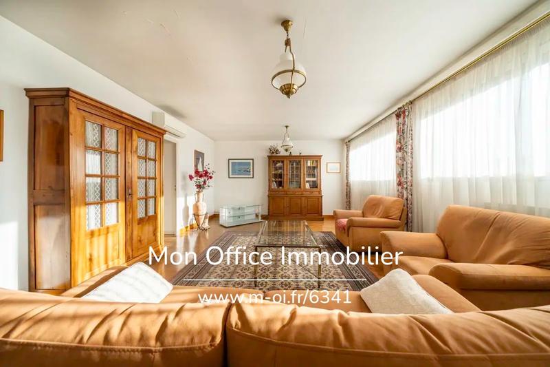 Appartement - 95 m² - 4 pièces