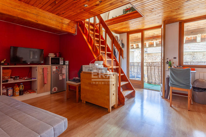 Maison - 176 m² - 7 pièces