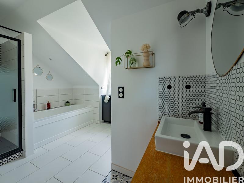 Maison - 146 m² - 6 pièces