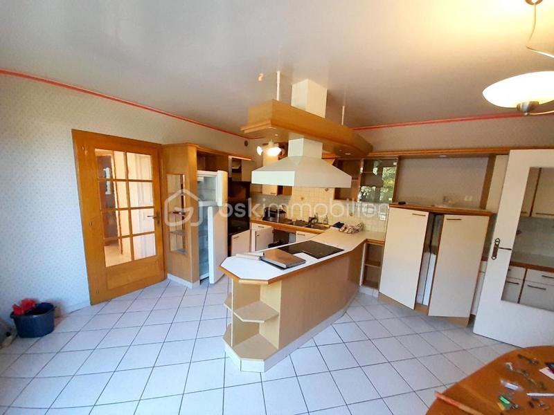 Maison - 193 m² - 8 pièces