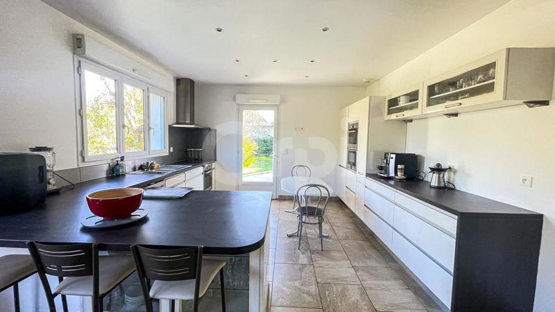 Maison - 114 m² - 5 pièces