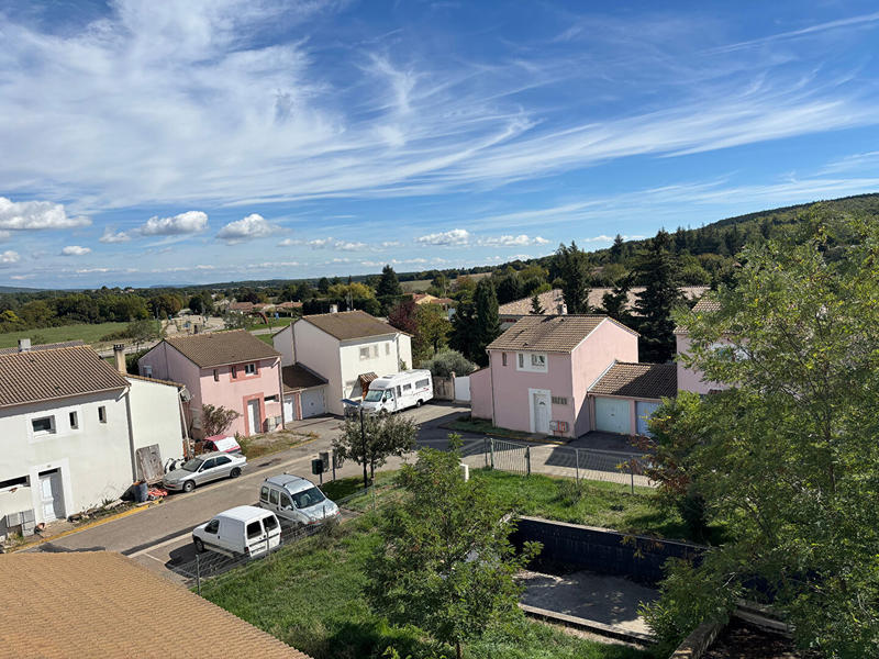 Appartement - 82 m² - 2 pièces