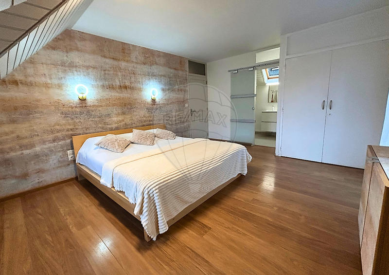 Maison - 183 m² - 5 pièces