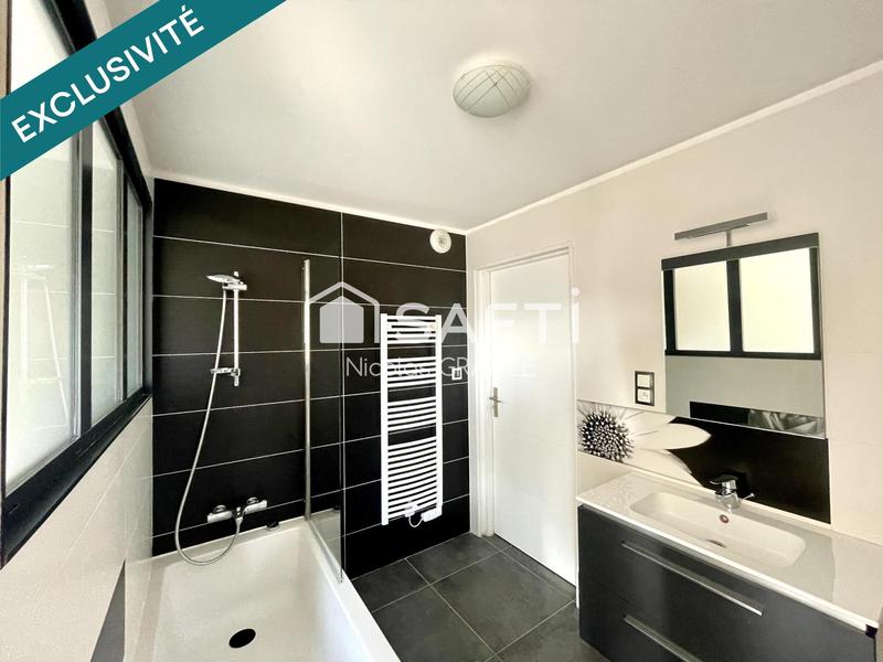 Maison - 177 m² - 7 pièces