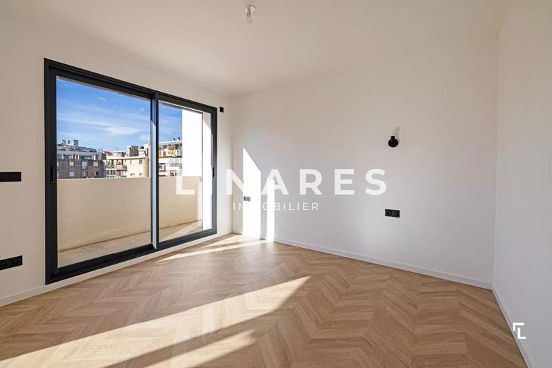 Appartement - 120 m² - 5 pièces