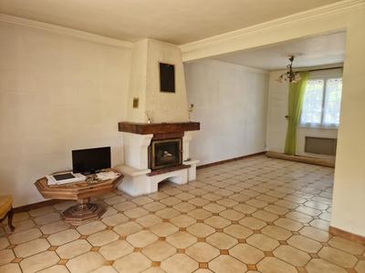 Maison - 121 m² - 6 pièces