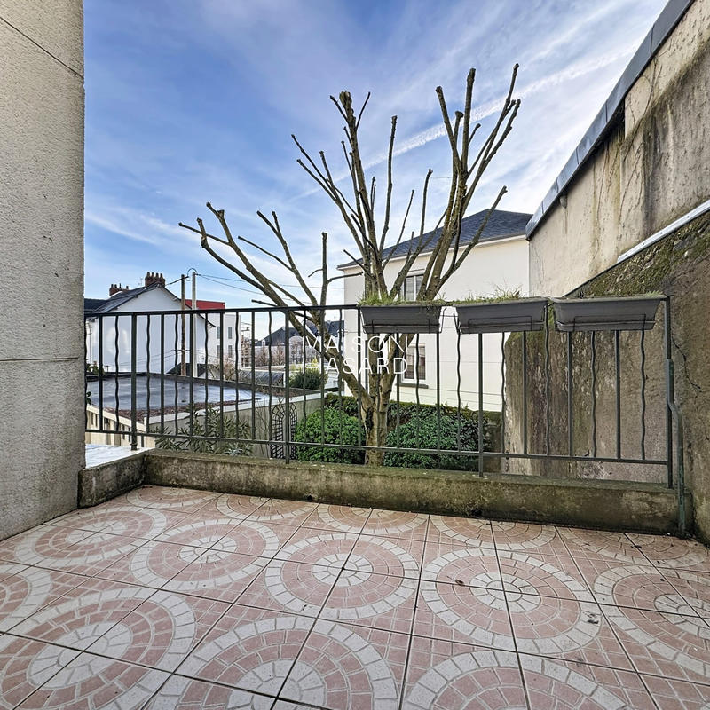 Appartement - 100 m² - 4 pièces