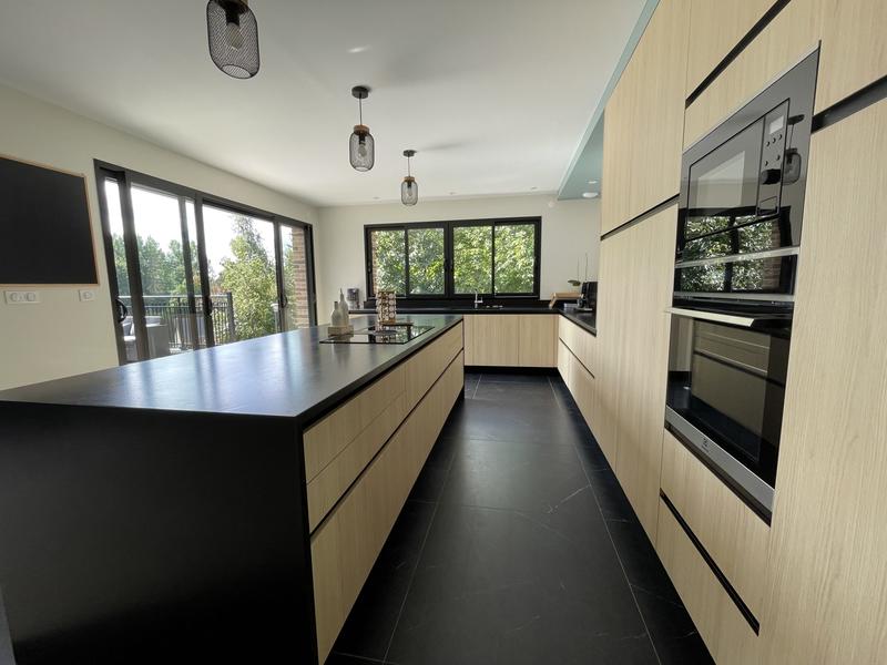 Maison contemporaine - 190 m² - 6 pièces