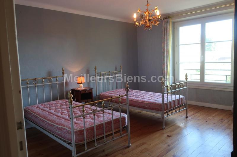 Maison de village - 170 m² - 8 pièces