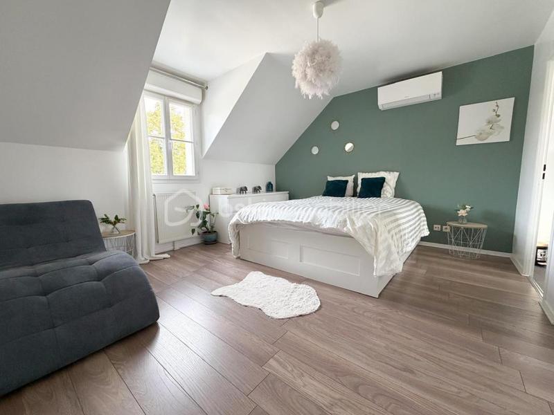 Maison - 120 m² - 6 pièces