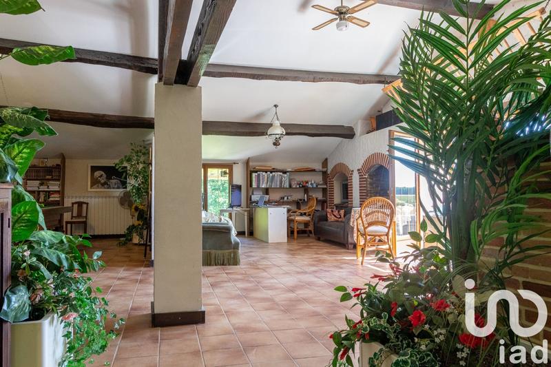 Maison - 370 m² - 8 pièces