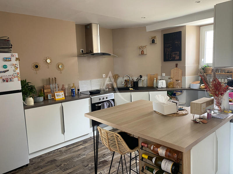 Maison - 97 m² - 5 pièces