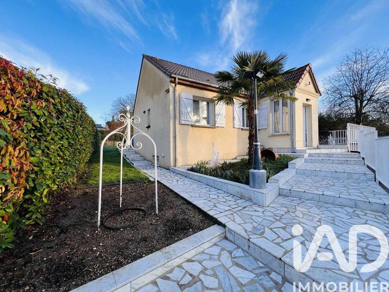 Maison - 88 m² - 4 pièces