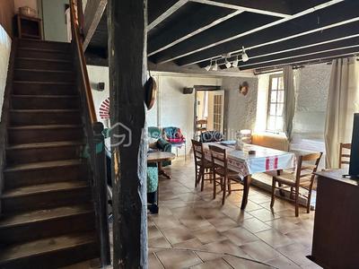 Maison traditionnelle - 145 m² - 6 pièces