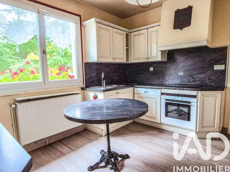 Maison - 200 m² - 7 pièces