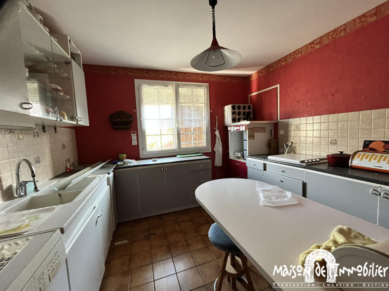 Maison - 205 m² - 9 pièces