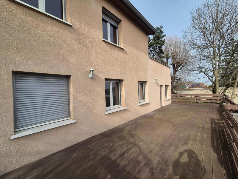 Maison traditionnelle - 100 m² - 5 pièces