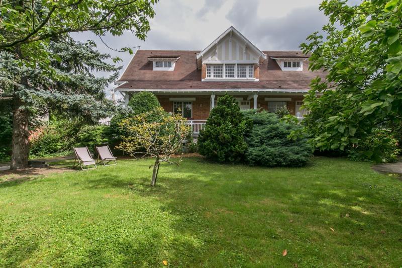 Propriété - 200 m² - 8 pièces