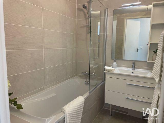 Appartement - 94 m² - 4 pièces