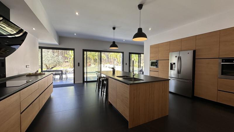 Maison d'architecte - 340 m² - 8 pièces