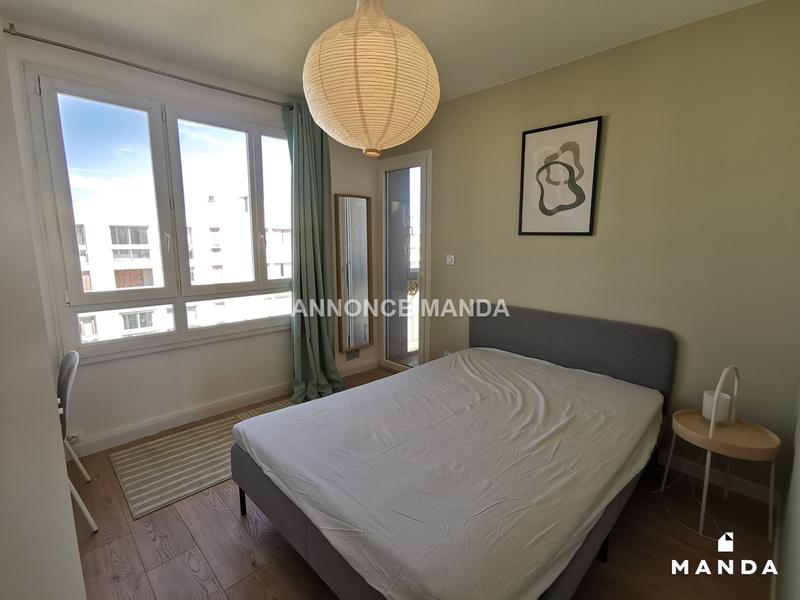 Chambre - 10 m² - 5 pièces