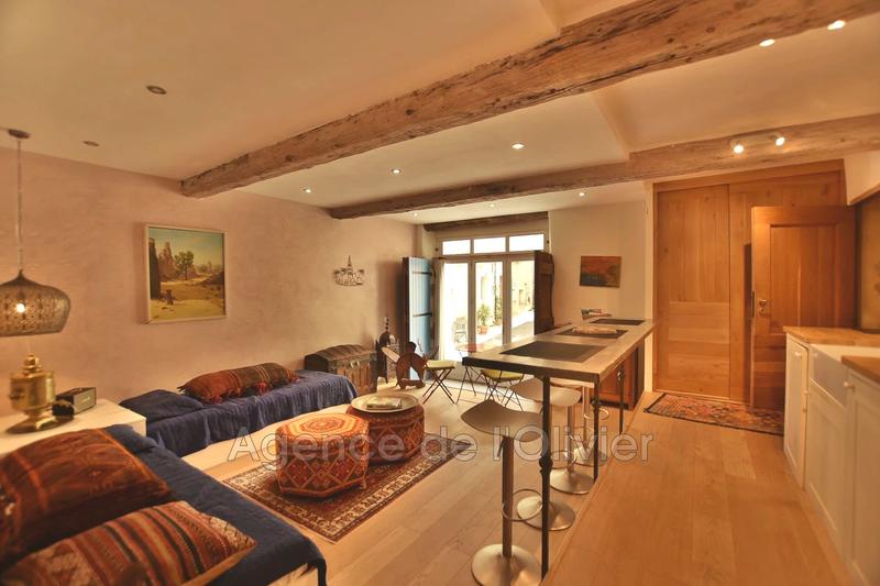 Maison - 210 m² - 6 pièces