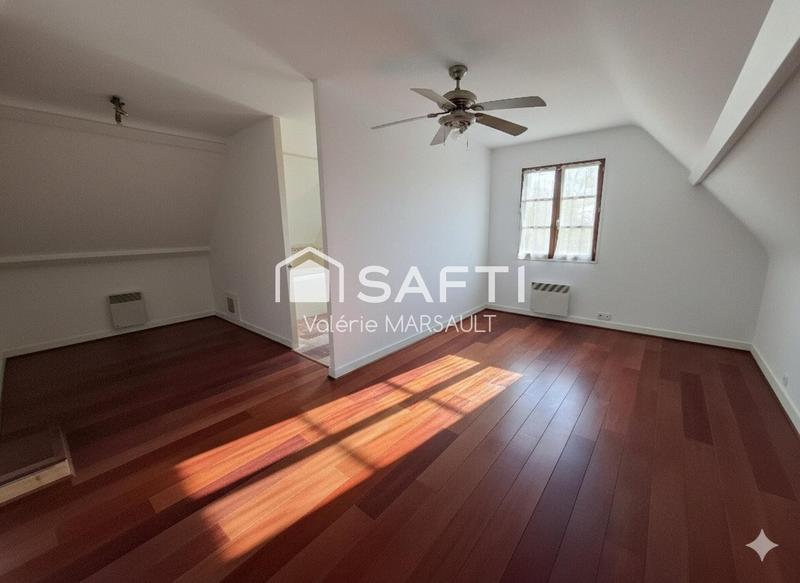 Maison - 204 m² - 9 pièces