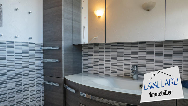 Maison - 190 m² - 7 pièces