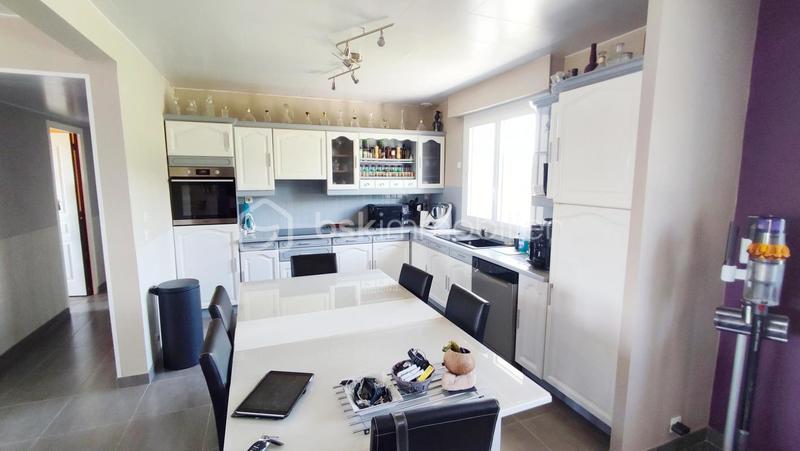 Propriété - 161 m² - 7 pièces