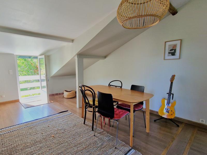 Appartement - 85 m² - 2 pièces