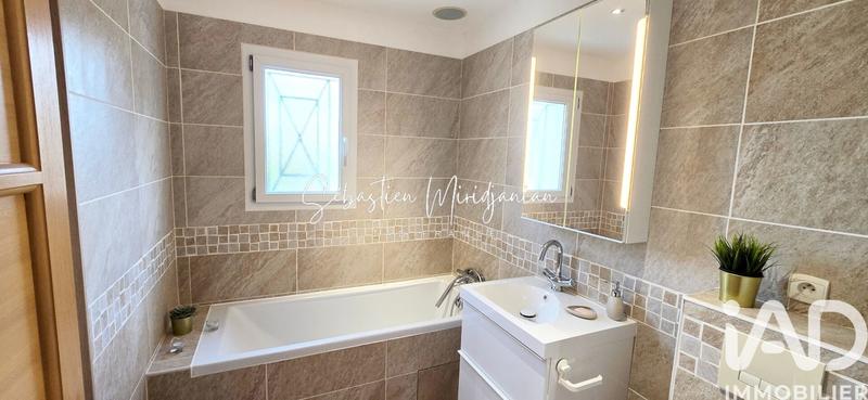 Maison - 111 m² - 5 pièces